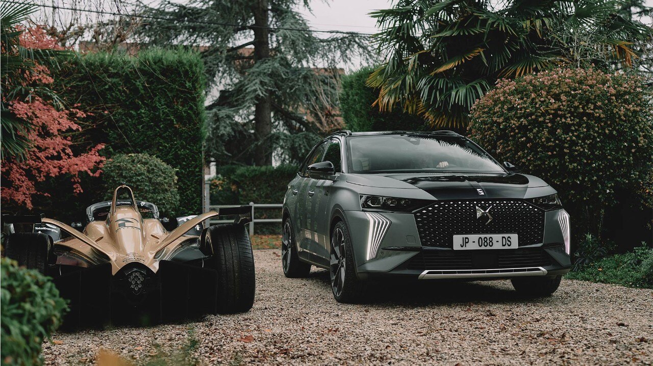 DS 7 E--TENSE 4x4 360 Formule E